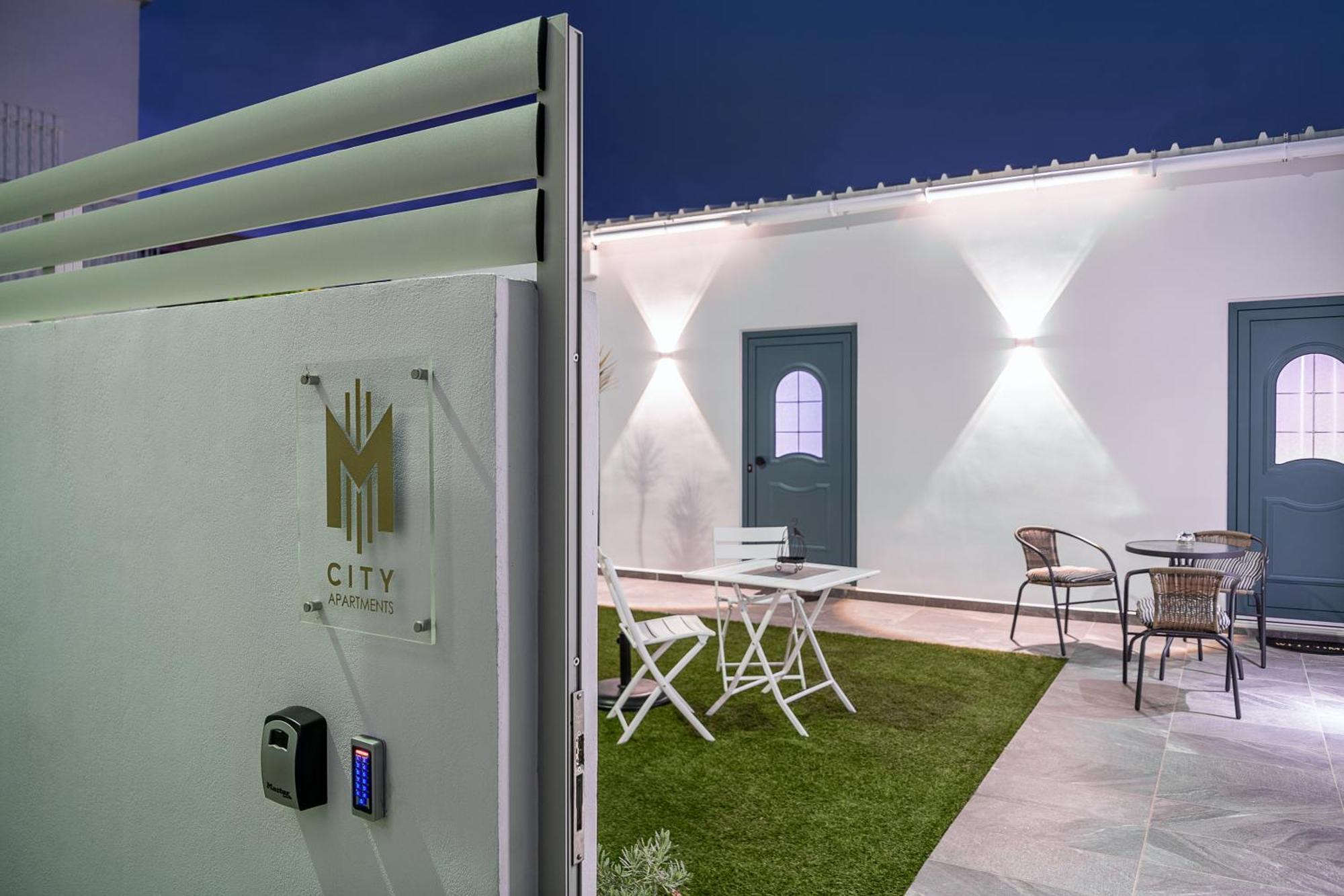 M City Apartments 100M From The Beach 하니아 외부 사진